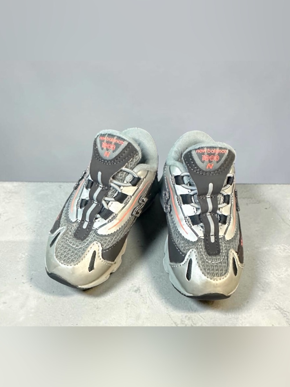Pre-owned New Balance toddler size 6